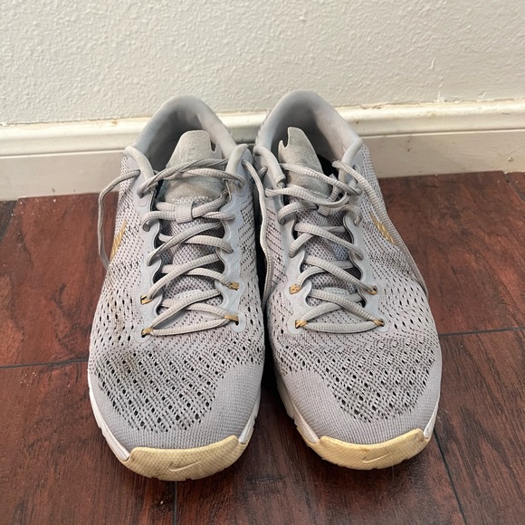 Nike Shoes - Picture 2 of 3